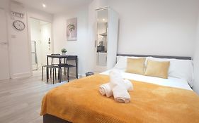Comfort Camden Studio Apartments